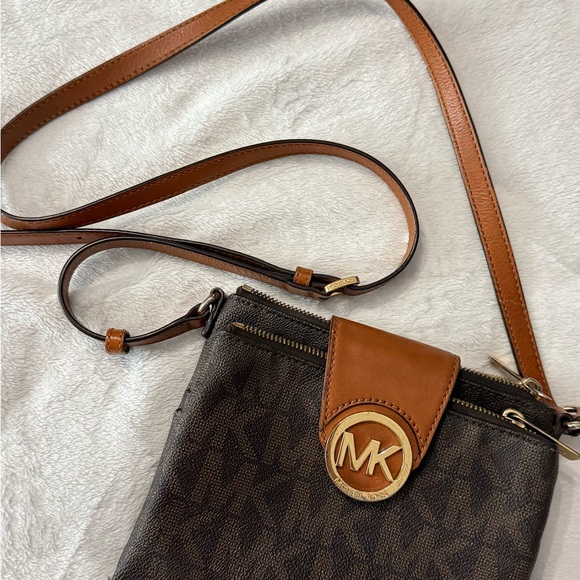 Michael Kors Dark Brown and Tan Crossbody Bag - Picture 3 of 11